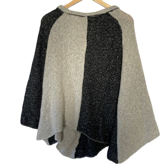 Donni Charm Cape Shawl Wool Quiet Luxury Warm Soft Cozy Cottagecore Cabincore - Picture 2 of 8